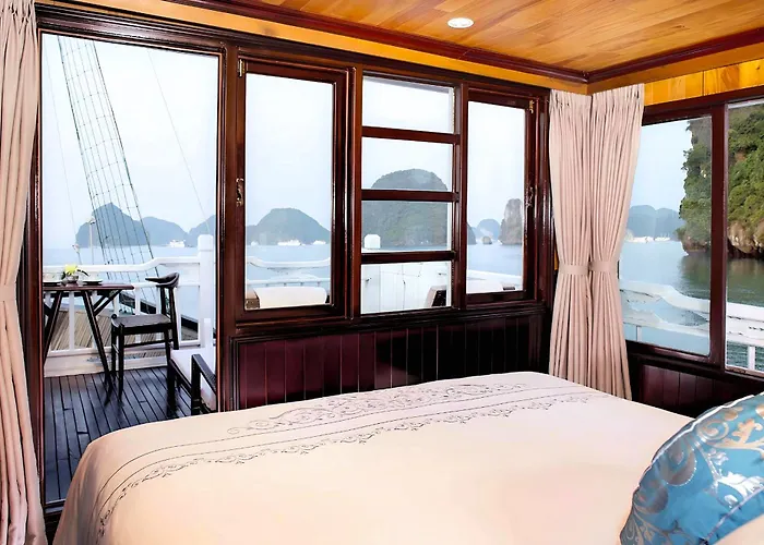 Hera Classic Boutique Cruise 4*