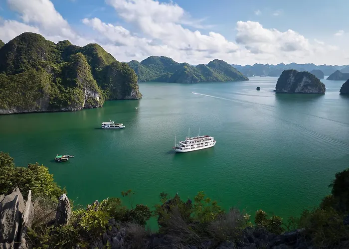 Hera Classic Boutique Cruise Botel Ha Long