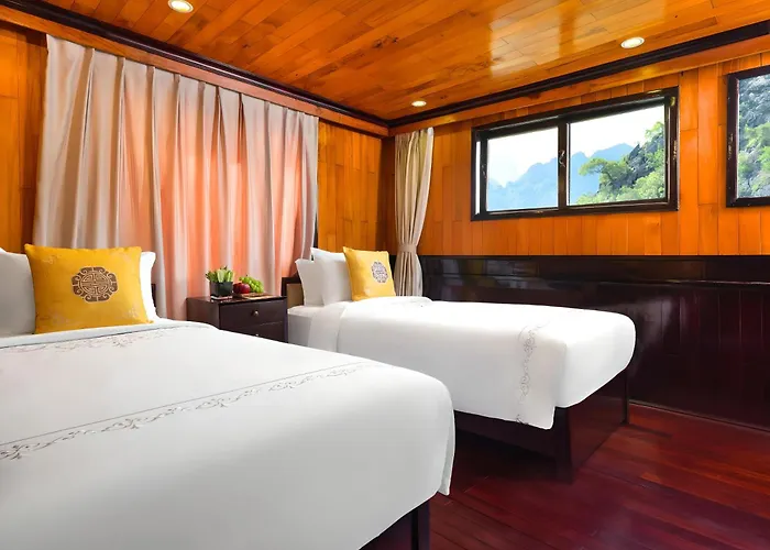 Hera Classic Boutique Cruise Botel